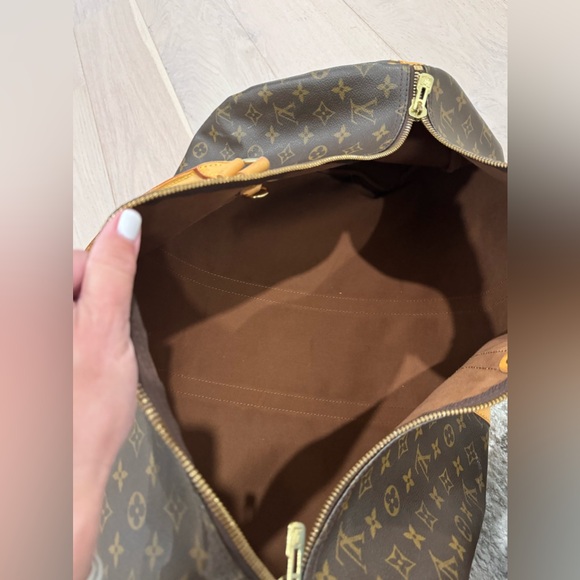 Authentic Louis Vuitton - Keepall Bandoulière 55 travel duffle bag. - Picture 4 of 5